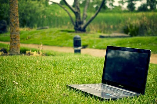 black Samsung laptop